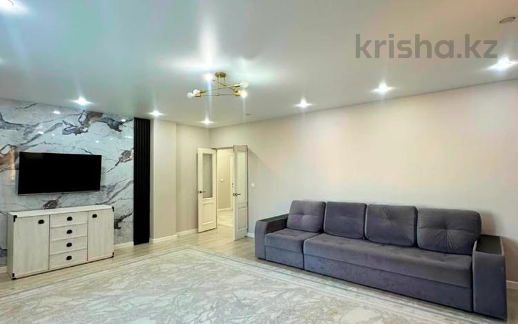 2-комнатная квартира · 95 м² · 3/9 этаж, Бактыгерея Кулманова 1а за 39 млн ₸ в Атырау — фото 12