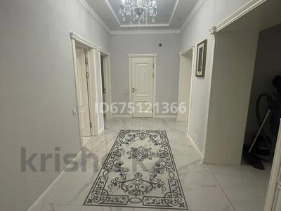 4-комнатная квартира · 135 м² · 4/9 этаж, мкр. Алтын орда, Газиза Жубанова 146/3 — Газиза Жубанова и Санкибая за 75 млн ₸ в Актобе