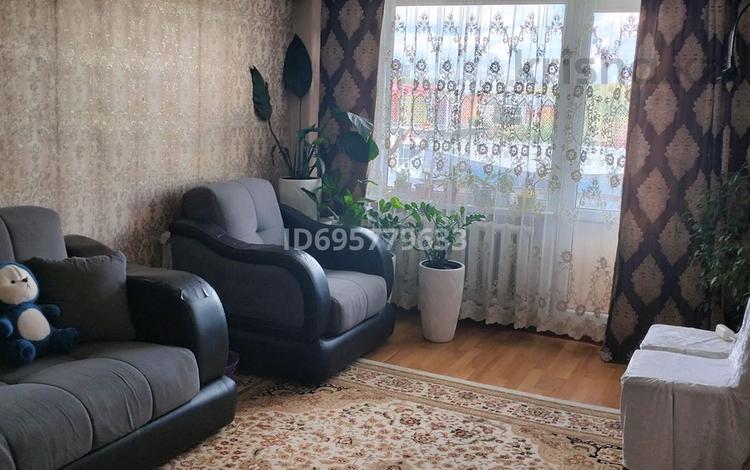 3-комнатная квартира · 71 м² · 5/5 этаж, Өтепов за 35 млн ₸ в Усть-Каменогорске, Ульбинский — фото 2