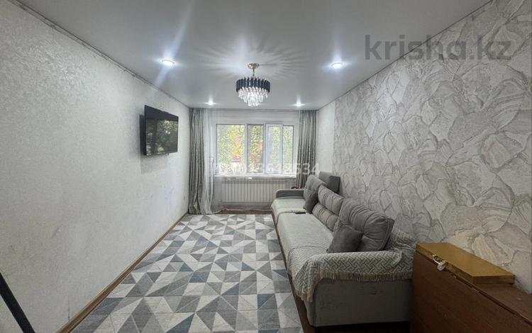 2-комнатная квартира · 43 м² · 1/5 этаж, Майкудук, 12й микрорайон 30 за 9.5 млн ₸ в Караганде, Алихана Бокейханова р-н — фото 5