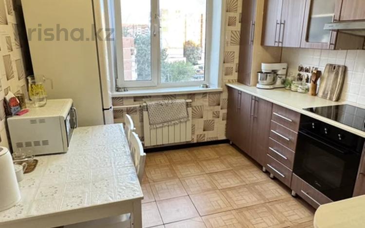 2-комнатная квартира · 55 м² · 7/9 этаж, мкр Юго-Восток, Степной 2 1 за 22.4 млн ₸ в Караганде, Казыбек би р-н — фото 2
