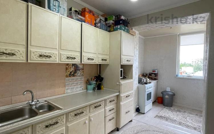 3-комнатная квартира · 70 м² · 2/5 этаж, 27-й мкр 32 за 22.5 млн ₸ в Актау — фото 2