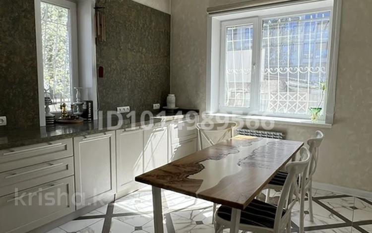 Жеке үй · 5 бөлме · 200 м² · 3.78 жүзд., Бегалина 122 — Кошкунова, бағасы: ~ 238.7 млн ₸ в Алматы, Медеуский р-н — фото 2