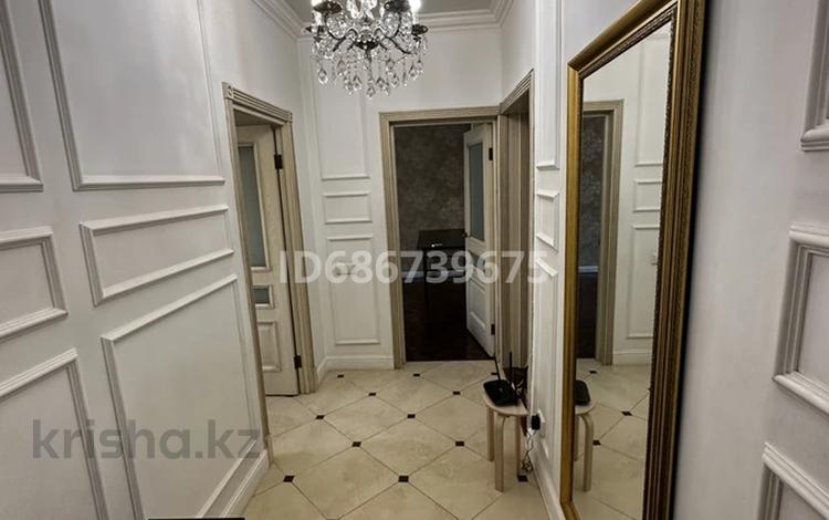 3-комнатная квартира, 80 м², 2/9 этаж помесячно, мкр Жетысу-2 76