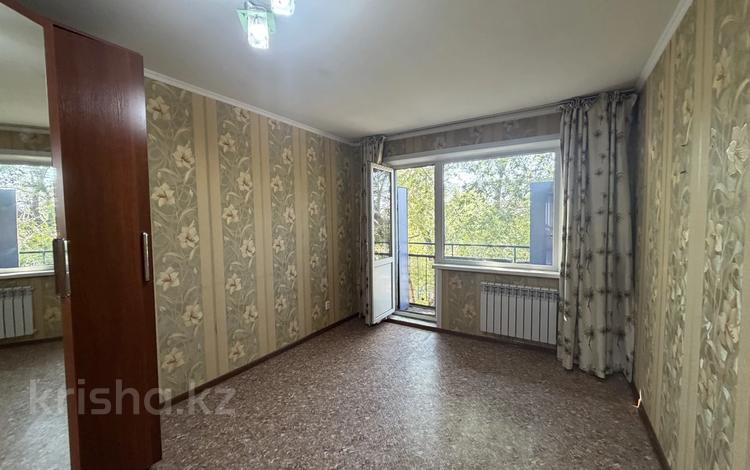 2-комнатная квартира · 45 м² · 4/5 этаж, Майкудук, 18й микрорайон за 10.5 млн ₸ в Караганде, Алихана Бокейханова р-н — фото 2