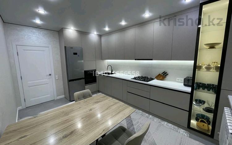 3-бөлмелі пәтер · 89 м² · 1/5 қабат, Самал 33а, бағасы: 38 млн 〒 в Талдыкоргане, мкр Самал — фото 2