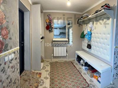 Часть дома · 3 комнаты · 114 м² · 2 сот., мкр Жастар 2, Мкр Жастар,3 12 — Пересечение Үшқоңыр и Ауэзова за 16.5 млн 〒 в Актобе, жилой массив Жанаконыс