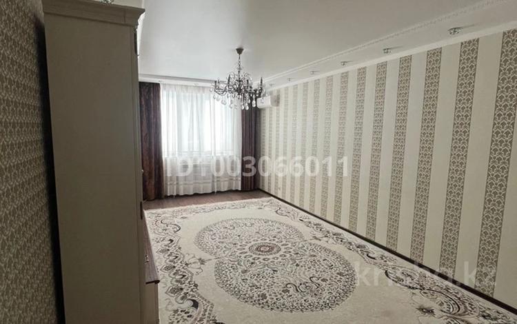 3-комнатная квартира · 89 м² · 7/10 этаж, мкр Нурсая, Т. Жумагалиева 15 за 280 000 ₸ в Атырау — фото 2