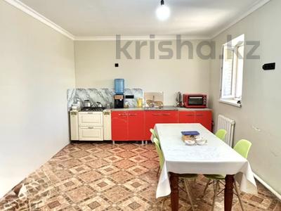 Отдельный дом · 4 комнаты · 150 м² · 10 сот., мкр Аксай, Акжайық за 25 млн 〒 в Атырау