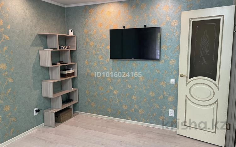 1-бөлмелі пәтер · 30.6 м² · 2/5 қабат, Нуркен Абдирова 48/2, бағасы: 14.9 млн ₸ в Караганде — фото 2