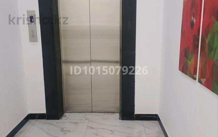1-комнатная квартира · 43.3 м² · 3/10 этаж, Бокейхана 25 за 260 000 ₸ в Астане, Есильский р-н — фото 2