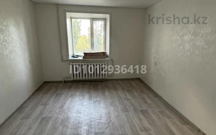 2-бөлмелі пәтер · 40 м² · 4/5 қабат, Майкудук, 14й микрорайон 20 а, бағасы: 12 млн ₸ в Караганде, Алихана Бокейханова р-н — фото 2