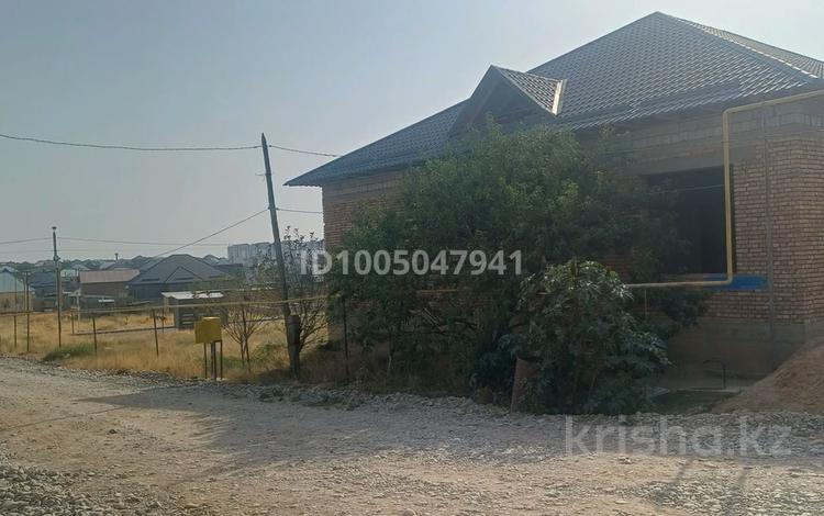 Отдельный дом · 6 комнат · 300 м² · 8 сот., мкр Бозарык за 30 млн ₸ в Шымкенте, Абайский р-н — фото 2