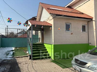 Жеке үй · 10 бөлме · 370 м² · 380 жүзд., Нұр Алатау ш/а., бағасы: 210 млн ₸ в Алматы, Бостандыкский р-н
