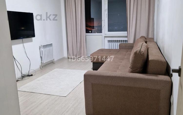 3-комнатная квартира · 83 м² · 8/9 этаж, Мкр. Атырау 22 — Халиуллина за 300 000 ₸ в Алматы, Медеуский р-н — фото 18