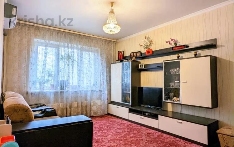 3-комнатная квартира, 74.7 м², 1/9 этаж, мкр Аксай-4