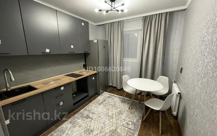 2-бөлмелі пәтер · 54 м² · 5/5 қабат, 40 квартал 2, бағасы: 210 000 ₸ в Семее, Красный Кордон — фото 3