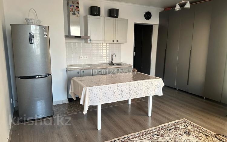1-бөлмелі пәтер · 39 м² · 9/10 қабат, мкр Аксай-5 25 — Жубанова Момышулы, бағасы: 34.5 млн ₸ в Алматы, Ауэзовский р-н — фото 2