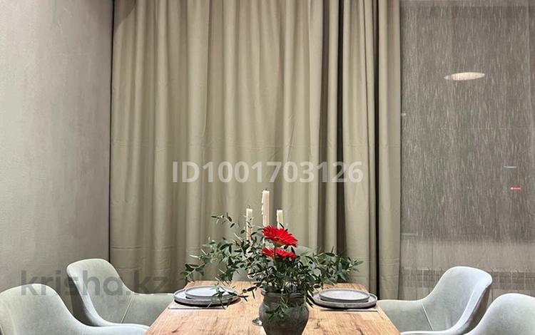 2-комнатная квартира · 95 м² · 13/14 этаж, мкр Самал-3 15к3 за 800 000 〒 в Алматы, Медеуский р-н — фото 2