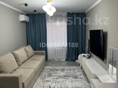 2-бөлмелі пәтер · 45 м² · 5/5 қабат, 3 микрорайон — Напротив ресторана Саперави, вдоль трех аллей, бағасы: 23.5 млн ₸ в Конаеве