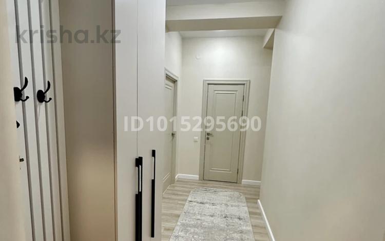 2-бөлмелі пәтер · 71.8 м² · 3/5 қабат, Самал ш/а., Абиш Кекилбайулы, бағасы: 31 млн ₸ в Атырау, мкр Самал — фото 2