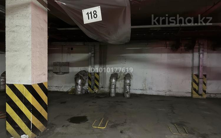 Паркинг · 15.3 м² · Абая 150/230 — Мынбаева - Баумана за 30 000 〒 в Алматы, Бостандыкский р-н — фото 2