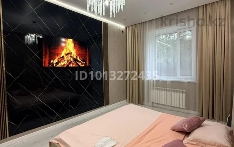 1-комнатная квартира · 45 м² · 1/10 этаж, мкр Юго-Восток, Шахтеров 20/4 — Енбек, Новая Корзина, Проспект, Ресторан Камила, ЦОН, Парк победы, спорткомплекс имени Байшулакова за 20 000 ₸ в Караганде, Казыбек би р-н — фото 2