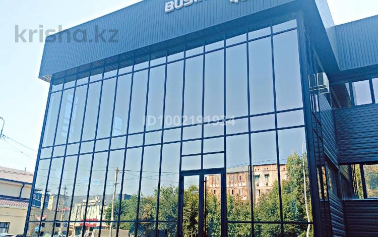 Свободное назначение, офисы, фитнес и спорт, образование, развлечения, конференц-залы, кабинеты и рабочие места, студии · 20 м² за 150 000 〒 в Шымкенте — фото 7