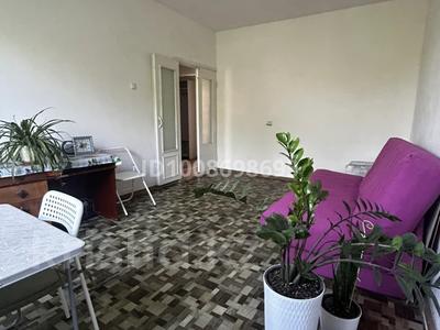 3-комнатная квартира · 61.2 м² · 5/5 этаж, мкр Аса 28 — Возле рынка Кайкармет за 15.5 млн ₸ в Таразе