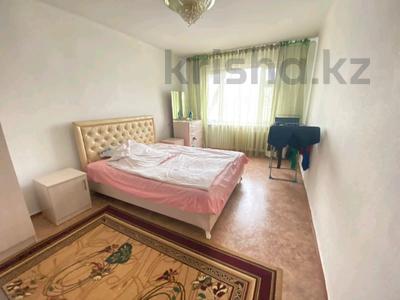 3-комнатная квартира, 68 м², 1/5 этаж, 4 мкр за 23 млн 〒 в Талдыкоргане, мкр Самал