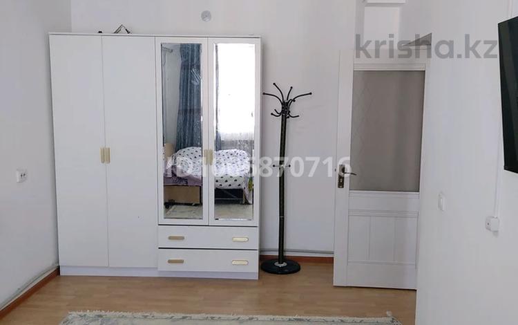 1-бөлмелі пәтер · 38 м² · 7/7 қабат, Есимхан 17/6 — Муз сарайы, Түркістан арена, бағасы: 13.5 млн 〒 в Туркестане — фото 2