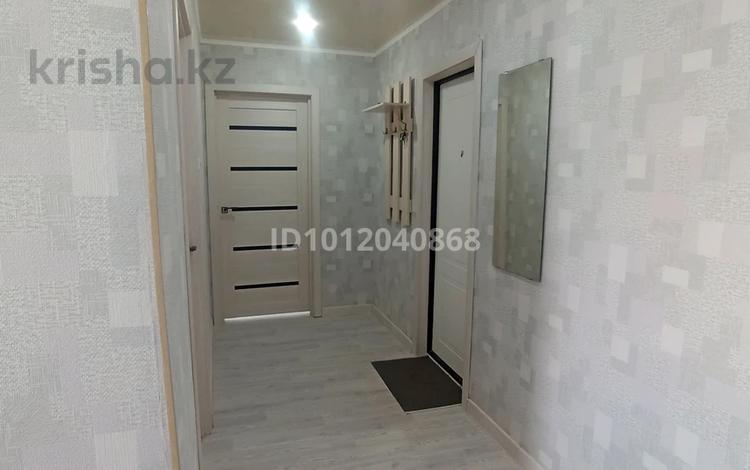 2-бөлмелі пәтер · 51.1 м² · 6/9 қабат, Мкр. Строитель 34, бағасы: 21.5 млн ₸ в Уральске — фото 3