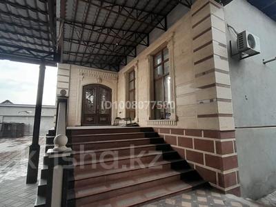 Жеке үй · 12 бөлме · 882 м² · 23.5 жүзд., проспект Жибек жолы — проспект Жибек жолы дом 38, бағасы: 250 млн ₸ в Шымкенте, Каратауский р-н