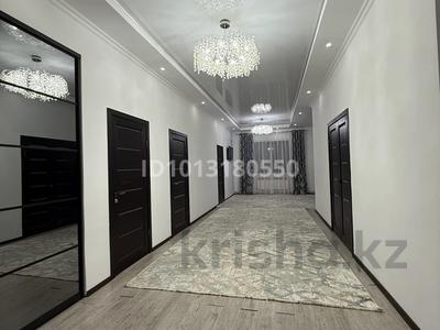 Отдельный дом · 5 комнат · 200 м² · 6 сот., мкр Атырау, Билялова за 49 млн ₸