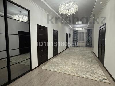 Отдельный дом · 5 комнат · 200 м² · 6 сот., мкр Атырау, Билялова за 49 млн ₸