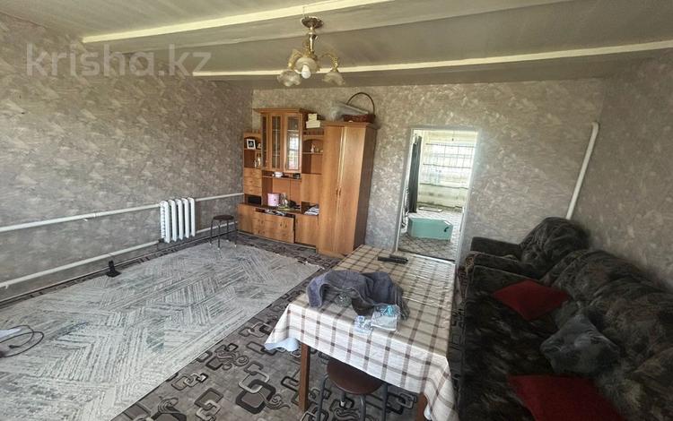 Отдельный дом · 3 комнаты · 69 м² · 6 сот., Ауэзова 26 за 10 млн ₸ в Деркуле — фото 11
