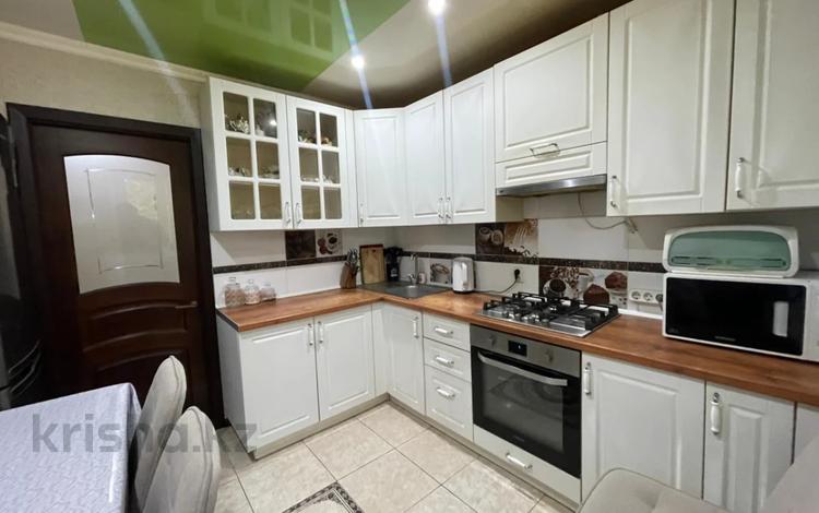 3-комнатная квартира · 70 м², Абая за 29 млн ₸ в Петропавловске — фото 2