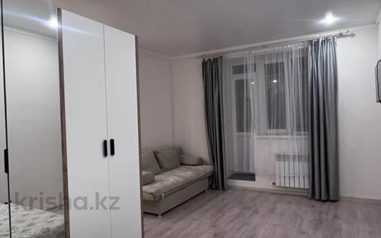 1-комнатная квартира · 33 м² · 7/9 этаж, Бухар жырау 32 за 230 000 ₸ в Астане, Есильский р-н — фото 2
