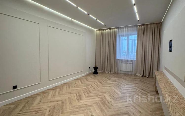 2-бөлмелі пәтер · 69.5 м² · 9/10 қабат, Алтын орда ш/а., Алии Молдагуловой, бағасы: 44 млн ₸ в Актобе, мкр. Алтын орда — фото 12