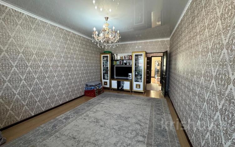 3-комнатная квартира · 84 м² · 3/5 этаж, мкр Нурсая 110 за 28 млн ₸ в Атырау — фото 14