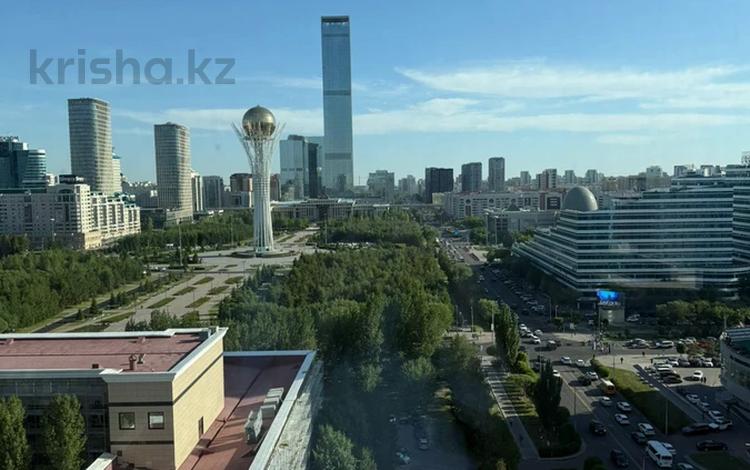 4-комнатная квартира · 158 м² · 12/20 этаж, Сарайшык 34а за 190 млн ₸ в Астане, Есильский р-н — фото 2
