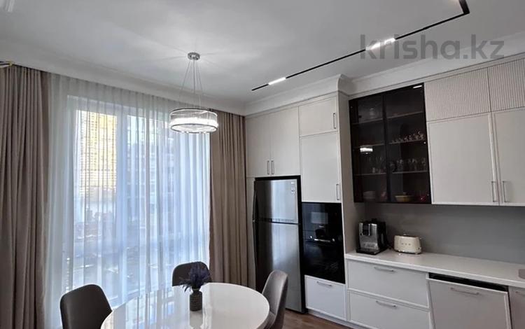 4-комнатная квартира · 158 м² · 2/11 этаж, Кайым Мухамедханов 11/1 за 142.5 млн 〒 в Астане, Есильский р-н — фото 2