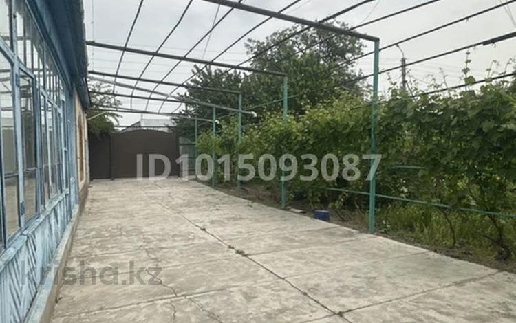 Жеке үй · 7 бөлме · 1300 м² · 12 жүзд., Капал 3 а — Таксопарк, бағасы: 45 млн ₸ в Таразе — фото 2