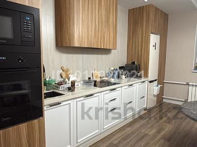 3-комнатная квартира · 120 м² · 9/14 этаж, 17-й мкр, 17 мкрн 7 за 60 млн ₸ в Актау
