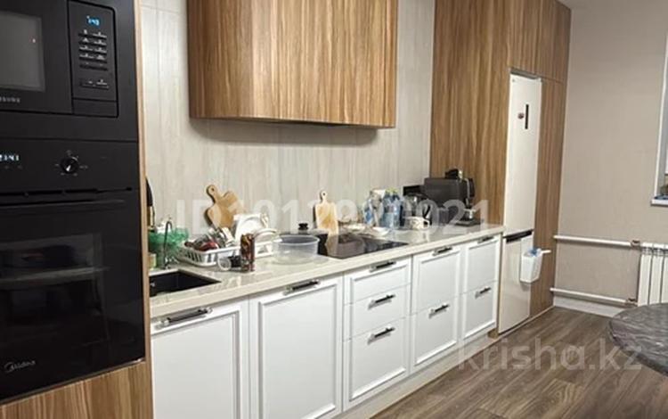 3-бөлмелі пәтер · 120 м² · 9/14 қабат, 17-й мкр, 17 мкрн 7, бағасы: 60 млн ₸ в Актау — фото 2