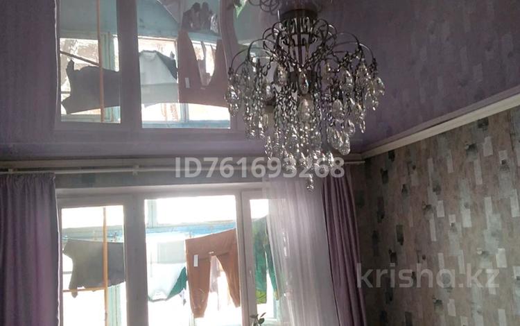 2-комнатная квартира · 42 м² · 5/5 этаж, самал 16 — 7мкр за 11.5 млн ₸ в Таразе — фото 2