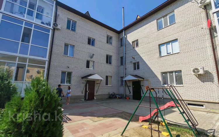 2-комнатная квартира · 75 м² · 2/3 этаж, Т масина 43 за 230 000 ₸ в Уральске — фото 2
