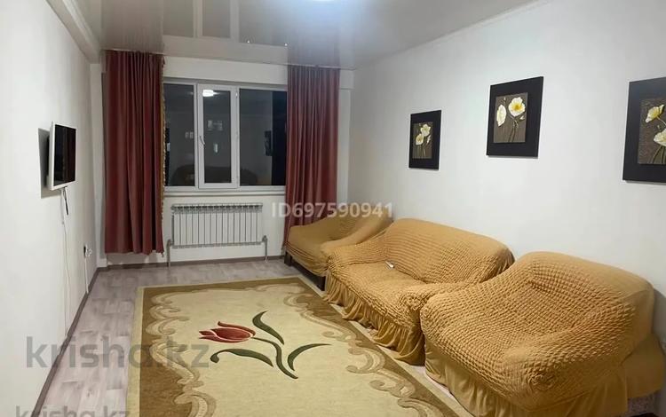 2-комнатная квартира · 64 м² · 4/5 этаж, 9-й микрорайон 18 за 180 000 ₸ в Талдыкоргане, мкр Бирлик — фото 2
