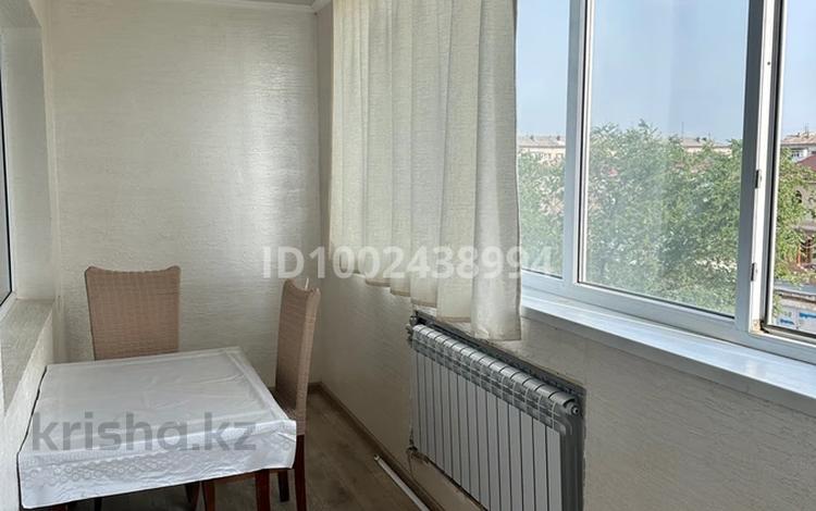 2-бөлмелі пәтер · 60 м² · 3/5 қабат, Рахимова 3 — Жамбыл проспектісімен Рахимов көш. қиылысы, бағасы: 150 000 ₸ в Таразе — фото 4