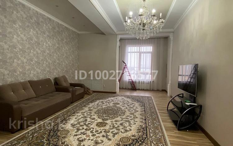 3-бөлмелі пәтер · 160 м² · 4/8 қабат, Дулати 201а, бағасы: 73 млн ₸ в Шымкенте, Аль-Фарабийский р-н — фото 2
